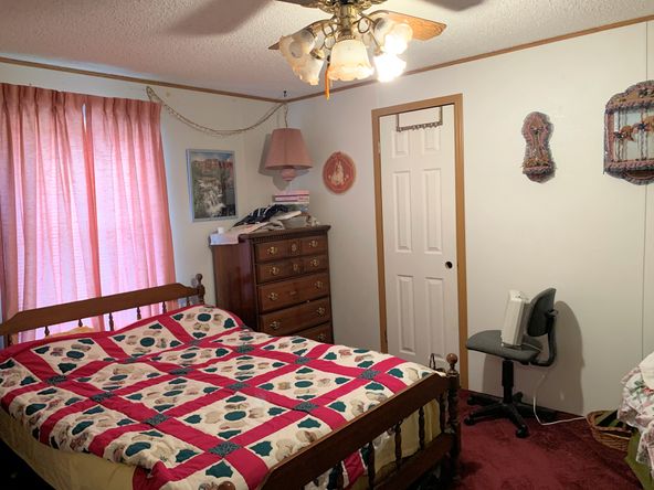 9713 Grandview Lake Rd, Ashland, KY 41102